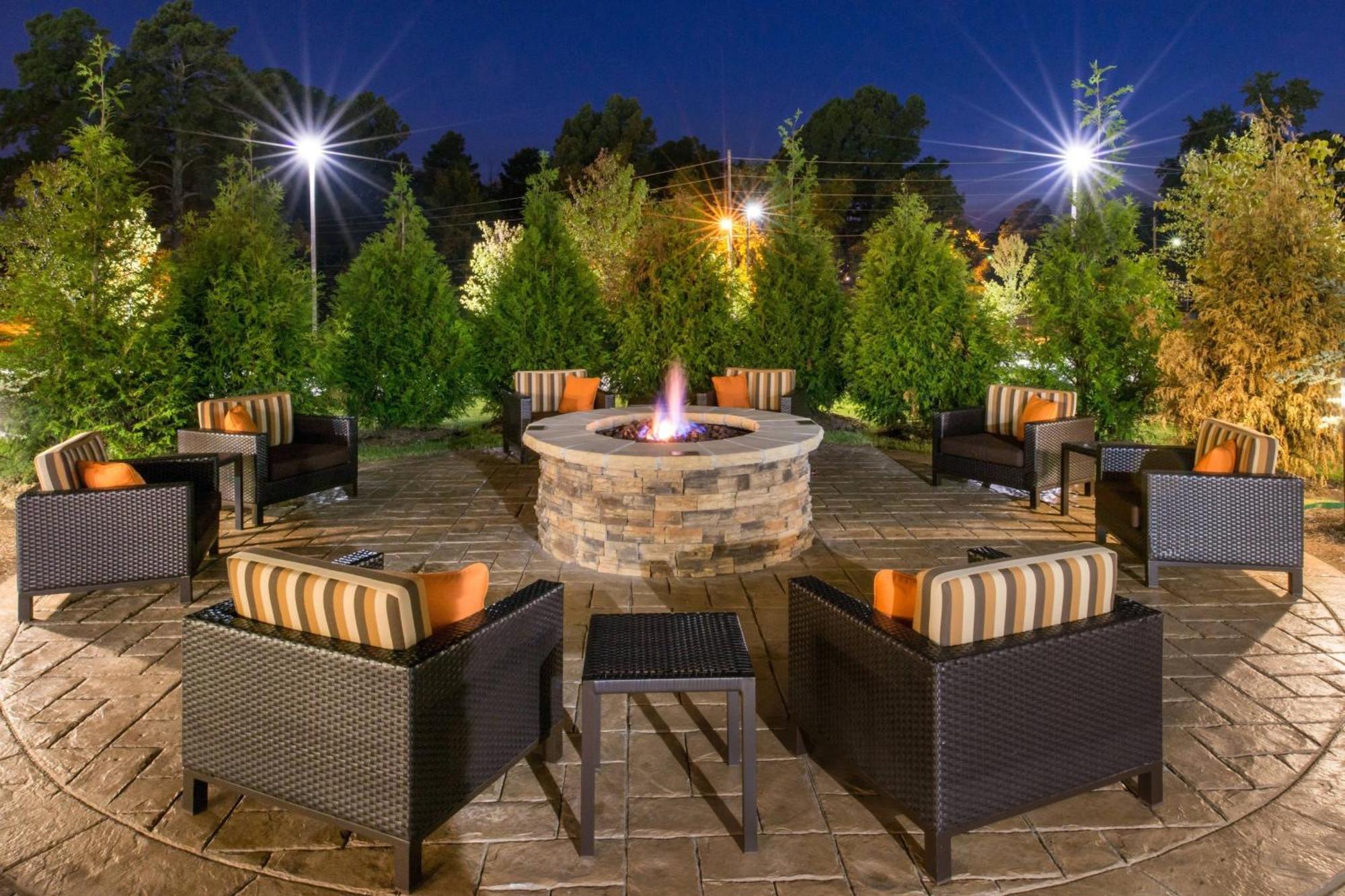 Courtyard By Marriott Hot Springs Hotel Екстериор снимка