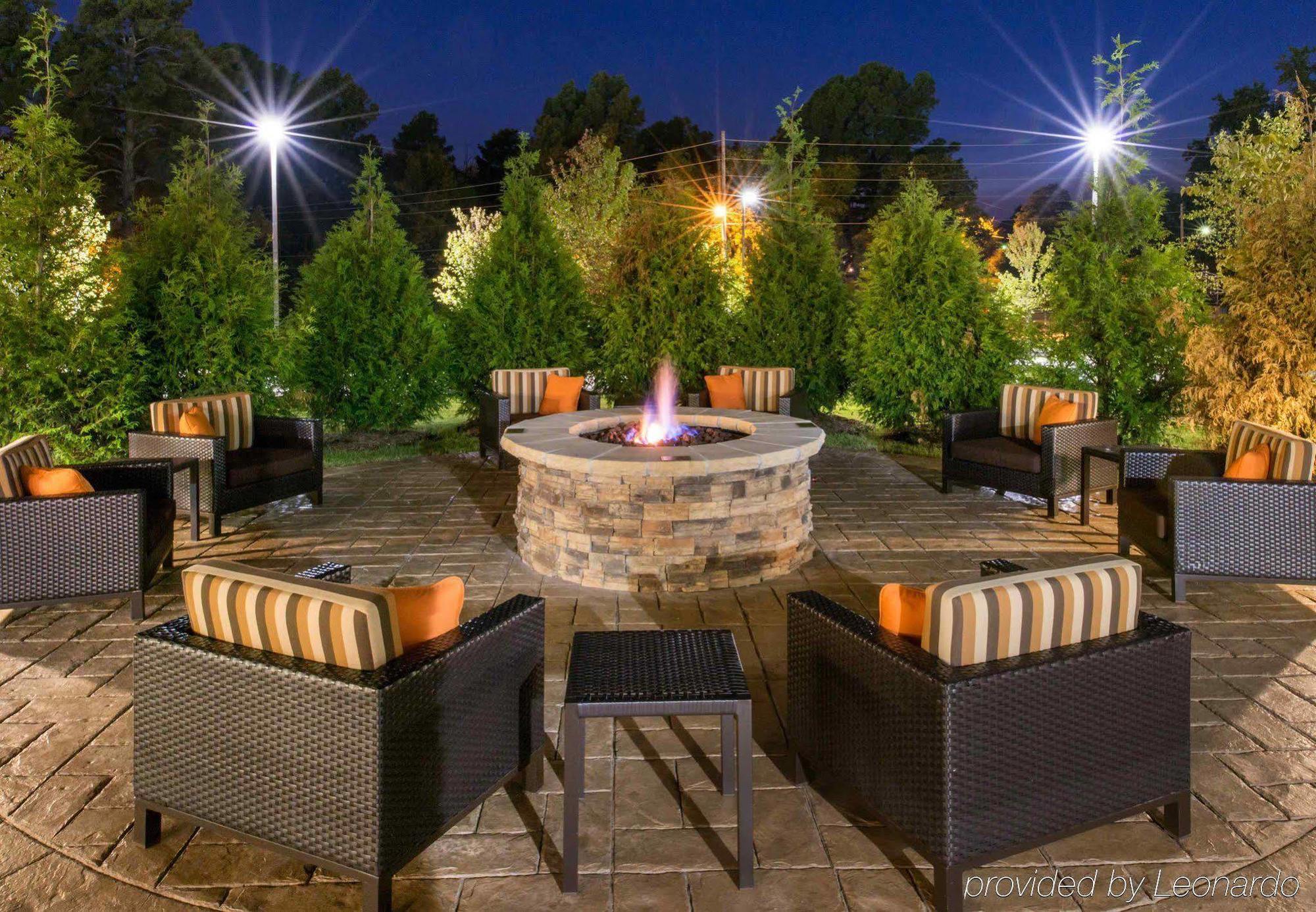 Courtyard By Marriott Hot Springs Hotel Екстериор снимка