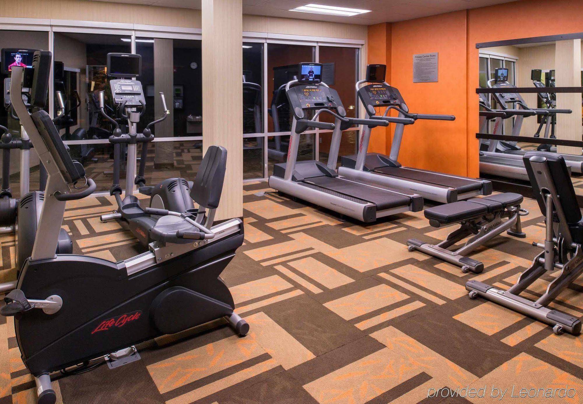 Courtyard By Marriott Hot Springs Hotel Екстериор снимка