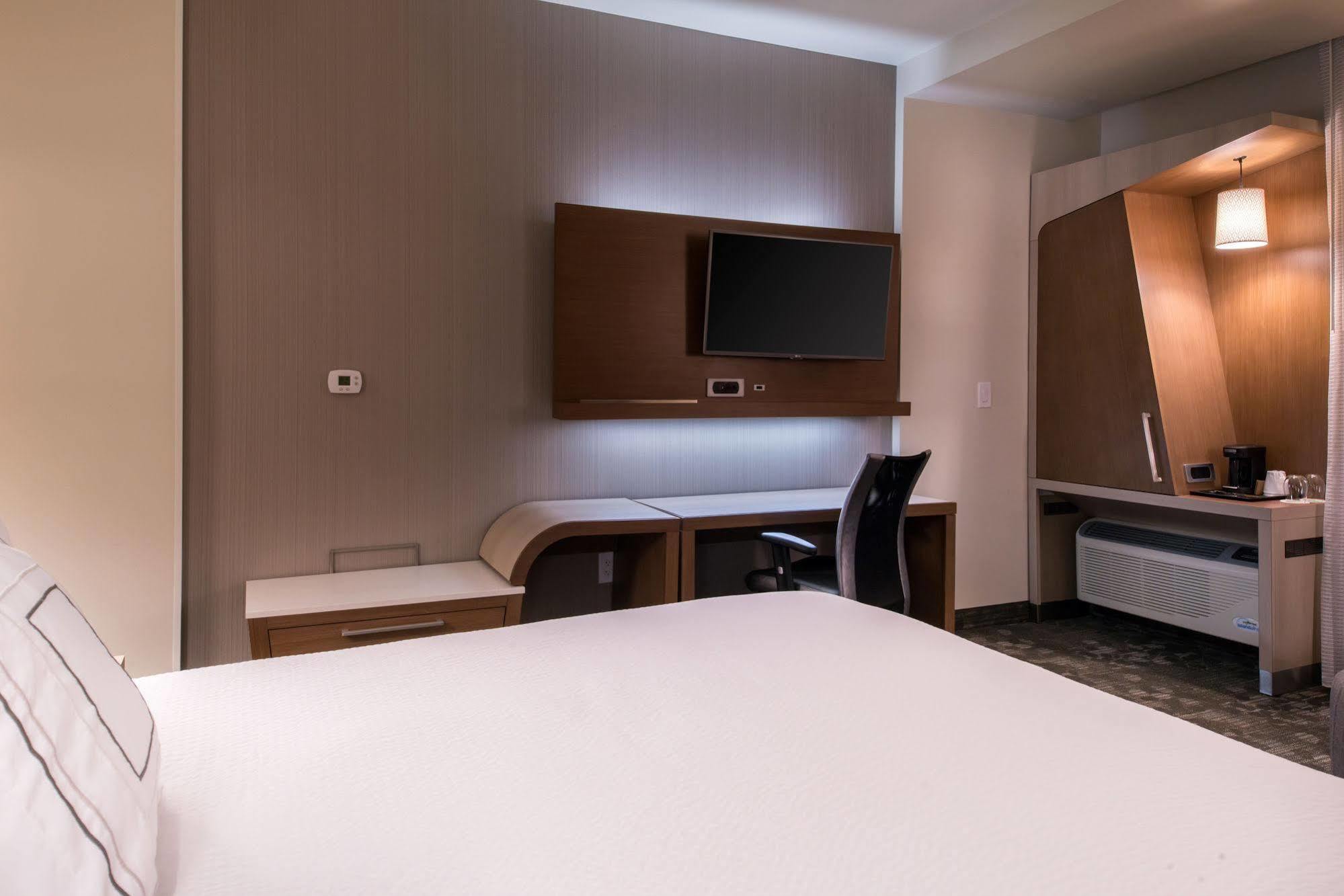 Courtyard By Marriott Hot Springs Hotel Екстериор снимка